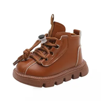 Кожаные ботинки для девочек в британском стиле, 2023 г., короткие ботинки в стиле ретро для мальчиков, детские плюшевые ботинки, ботинки на мягкой подошве для малышей