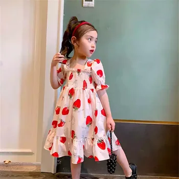 Платья для девочек 2023, Летнее хлопчатобумажное платье с короткими рукавами для детской одежды Princess Kids, пляжное праздничное платье с клубничным принтом