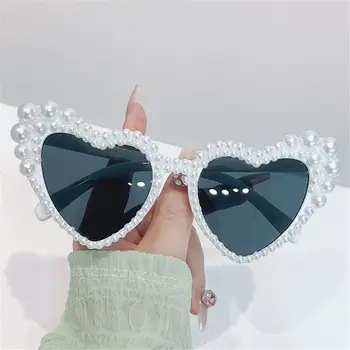 Солнцезащитные очки в форме сердца в оправе из искусственного жемчуга, Хэллоуин, UV400, оттенки 90-х, Y2K, Солнцезащитные очки для пляжной вечеринки для женщин и мужчин